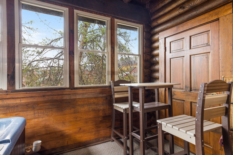 Others 5, Golf View 2 Bedroom Cabin by RedAwning, Sevier