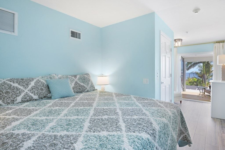 Bedroom 2, Murmond 5 Bedroom Home by RedAwning, Lee