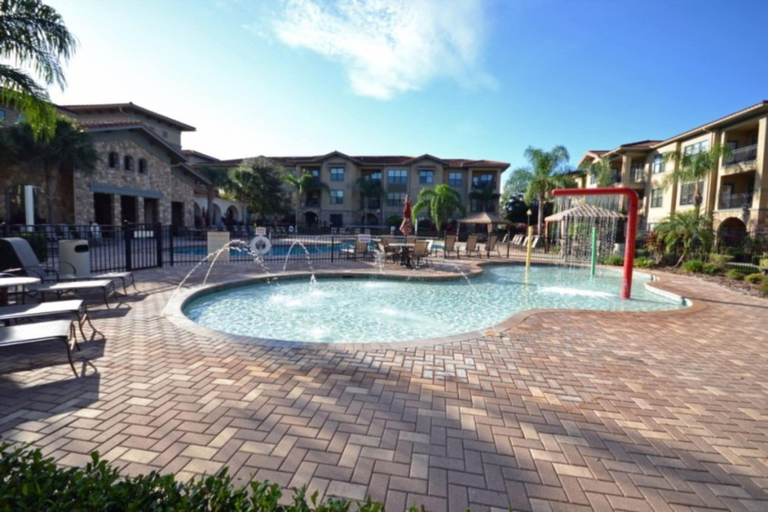 Sport & Beauty 5, Palm View Place 3 Bedroom Condo by RedAwning, Polk