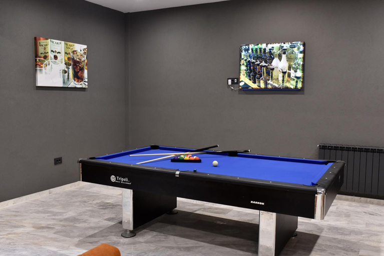 Others 4, R&B Apartments, Predeal