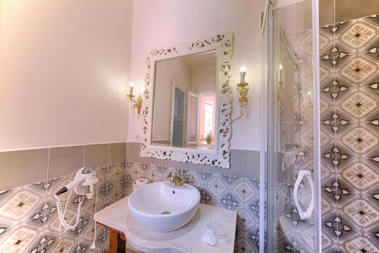 Bathroom 5, Casa Satta 1925, Olbia-Tempio