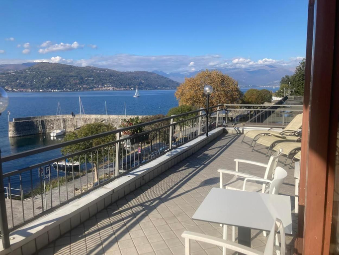 Others 4, Hotel Europa, Varese