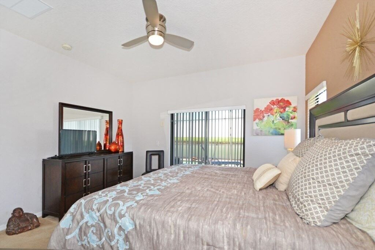 Bedroom 3, Happy Daze 4 Bedroom Home by RedAwning, Lake