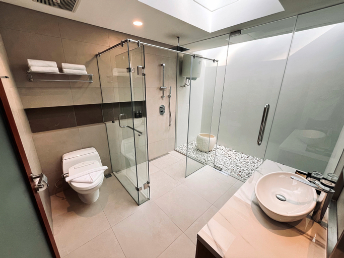 Bathroom 5