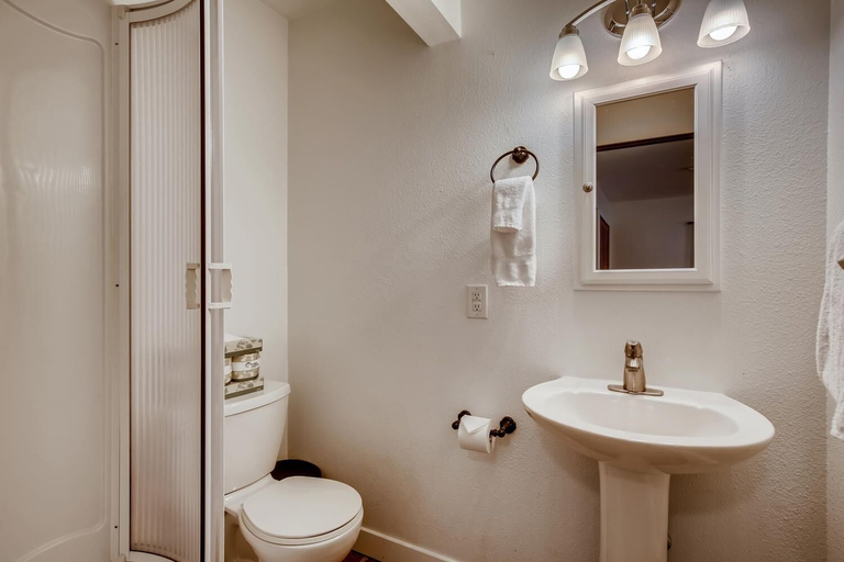 Bathroom 4, Mount Royal Condos #501 2 Bedroom Condo by RedAwning, Summit