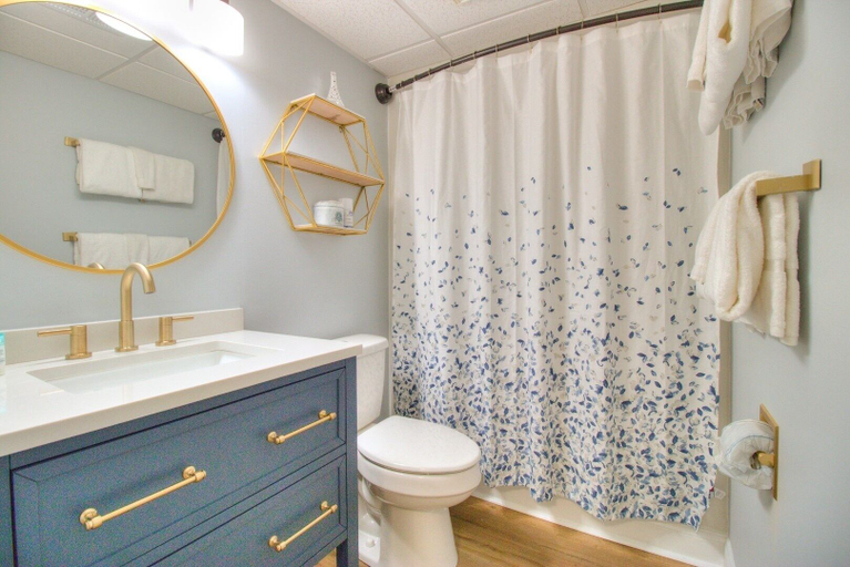 Bathroom 5, 0611 Endless Horizon by Atlantic Towers, New Hanover