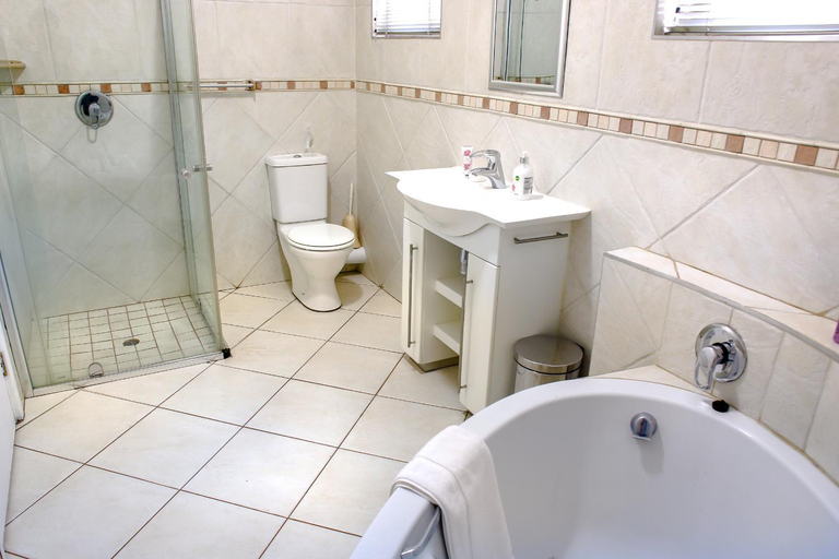 Others 5, Deale Road Guesthouse, Mangaung