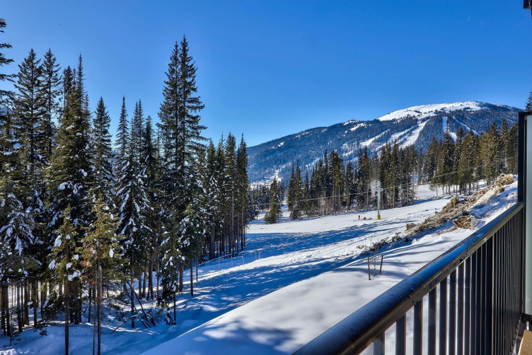 Property grounds 2, Altitude #36 2 Bedroom Condo, Thompson-Nicola