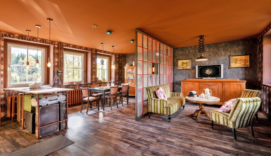 Food & Drinks 5, Weltraumbahnhof Rautenkranz - Steampunk Hotel, Vogtlandkreis