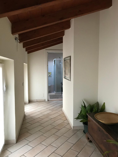Others 5, B&B Lodi Centro, Lodi