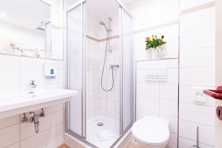 Bathroom 5, Hotel am Gothensee, Vorpommern-Greifswald