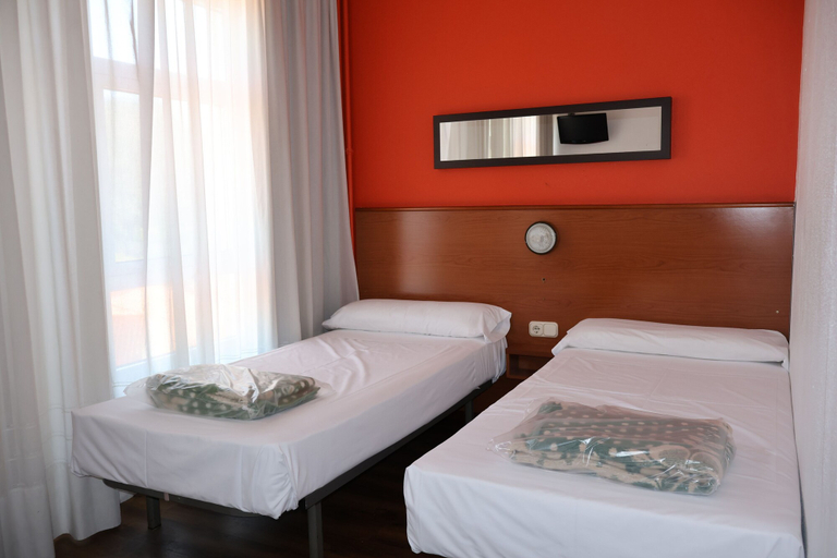 Bedroom 3, Loop INN Hostel Santiago de Compostela, A Coruña