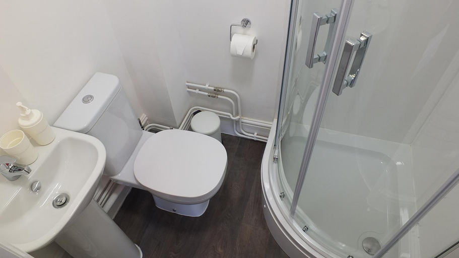 Bathroom 3, The Mill Suites - Tas Accommodations, Cambridgeshire