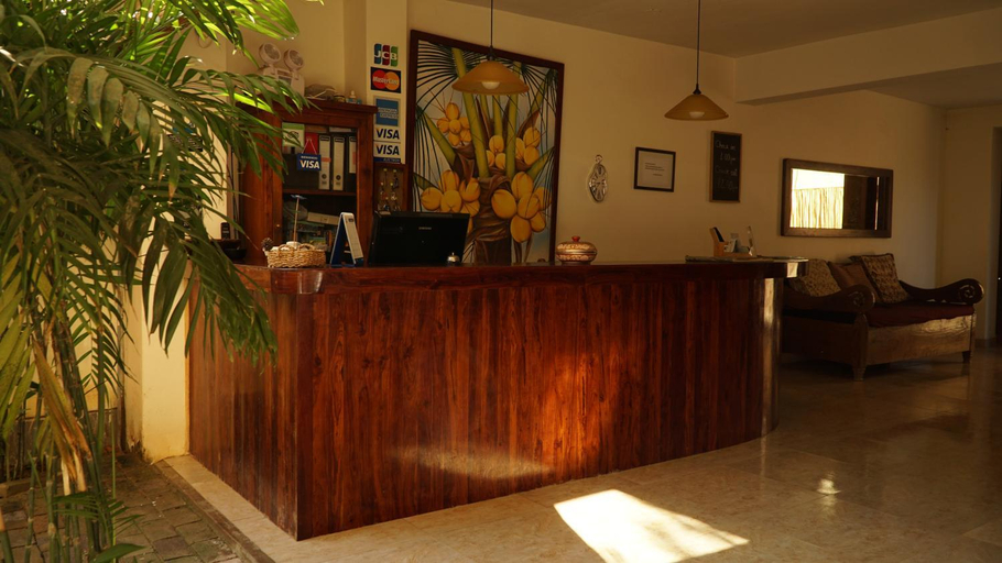 Public Area, Don Giovanni Máncora, Talara
