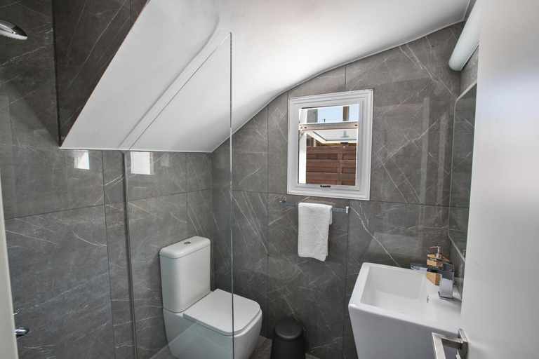 Bathroom 3, Marimar villa