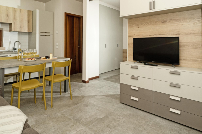 Room 5, Lauri 0 18 by Wonderful Italy, Brescia