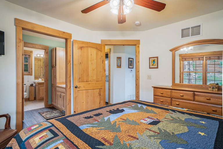 Interior 4, Solitude Eagle #2 - Estes Park 2 Bedroom Condo by RedAwning, Larimer