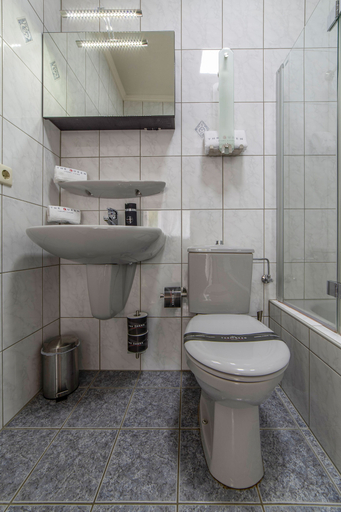 Bathroom 3, The Queen Apartments - Villa Adriana, Luxembourg