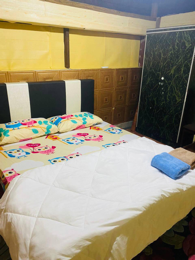 Bedroom 2, Kampung wooden house chalet with free parking , Seberang Perai Utara