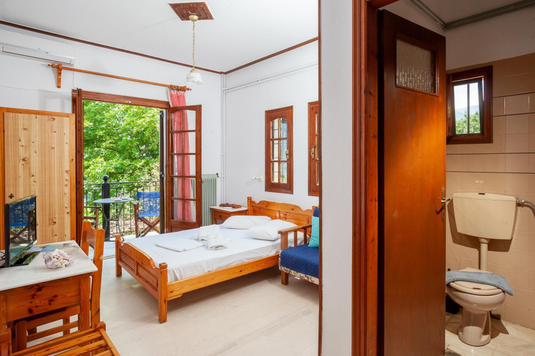 Bedroom 3, Paradeisos Double Room With Balcony 5, Thessaly