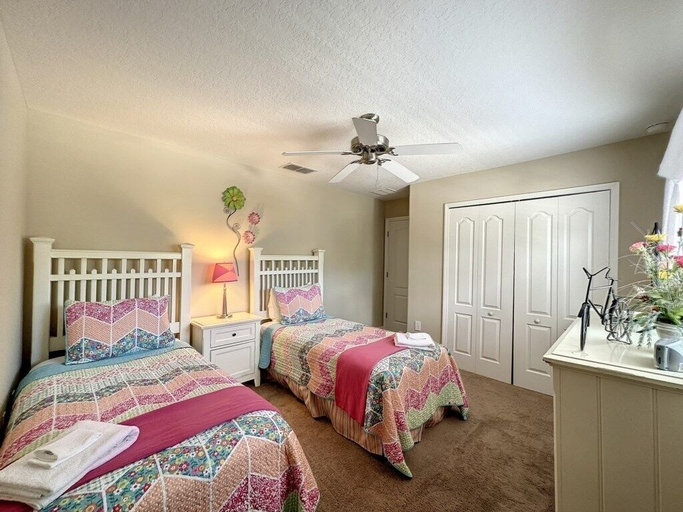 Bedroom 2, 4 Bed 4 Bath With Private Pool/spa 4 Bedroom Home by RedAwning, Polk