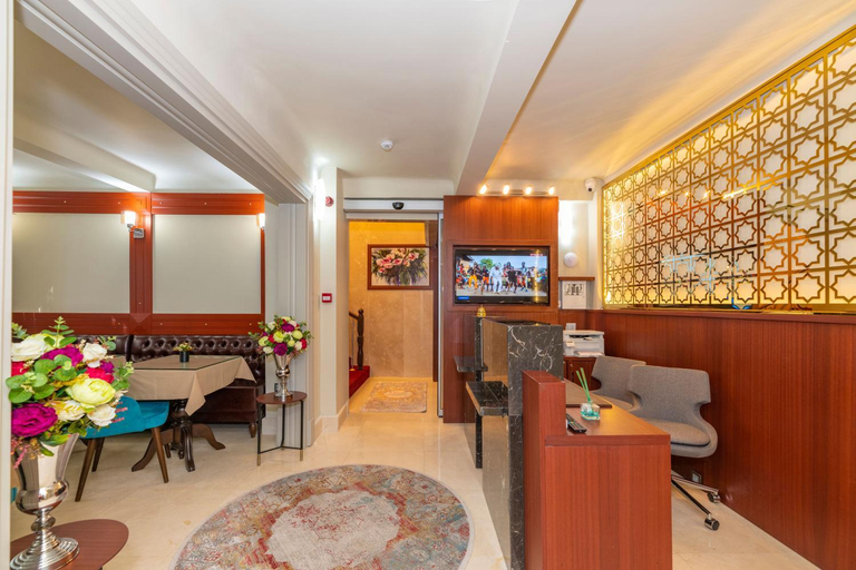 Food & Drinks 5, Blue Gilroy Hotel, Fatih