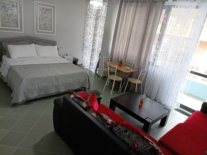 Bedroom 2, Elegant Beachfront Loft in Plazh, Durrësit