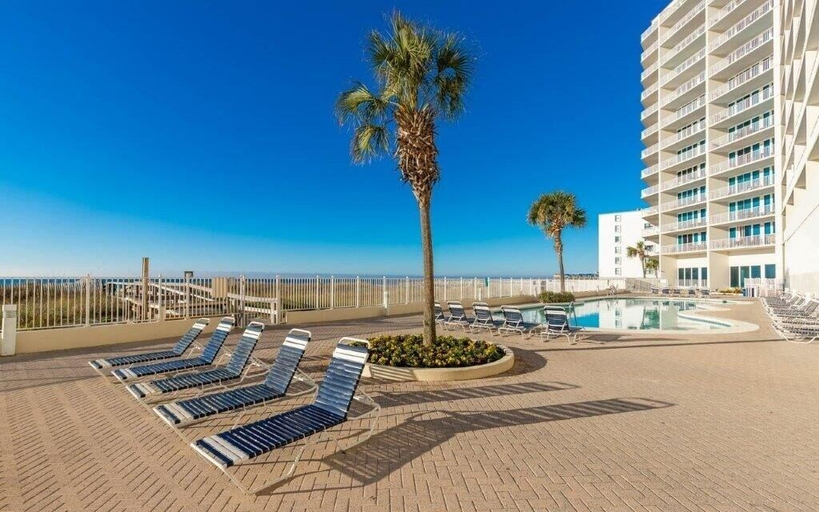 Pool 4, Lighthouse 1417 1 Bedroom Condo, Baldwin