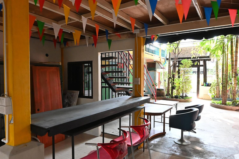 Food & Drinks, MARIA Guesthouse, Phra Nakhon Si Ayutthaya