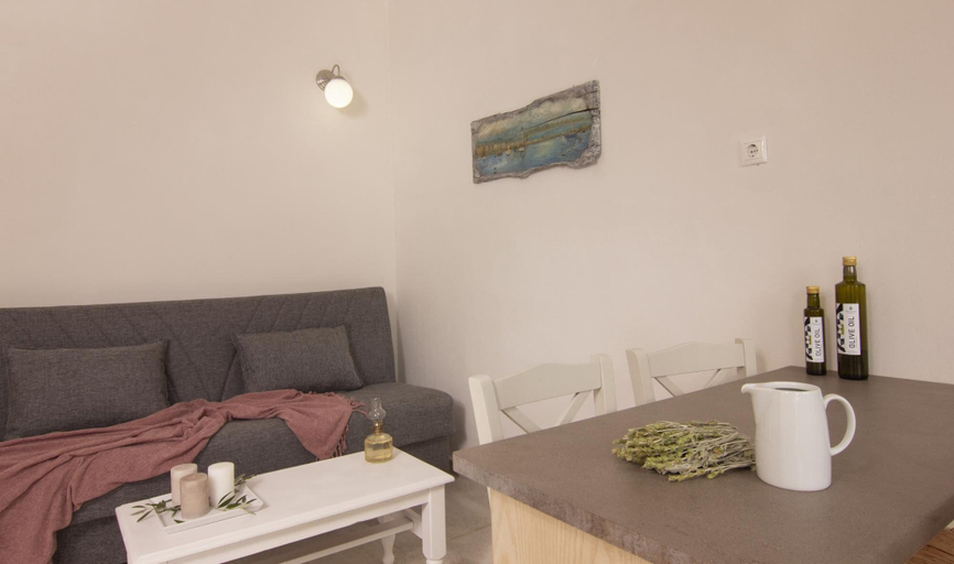 Others 5, One Bedroom Apartment No 6, Peloponnese