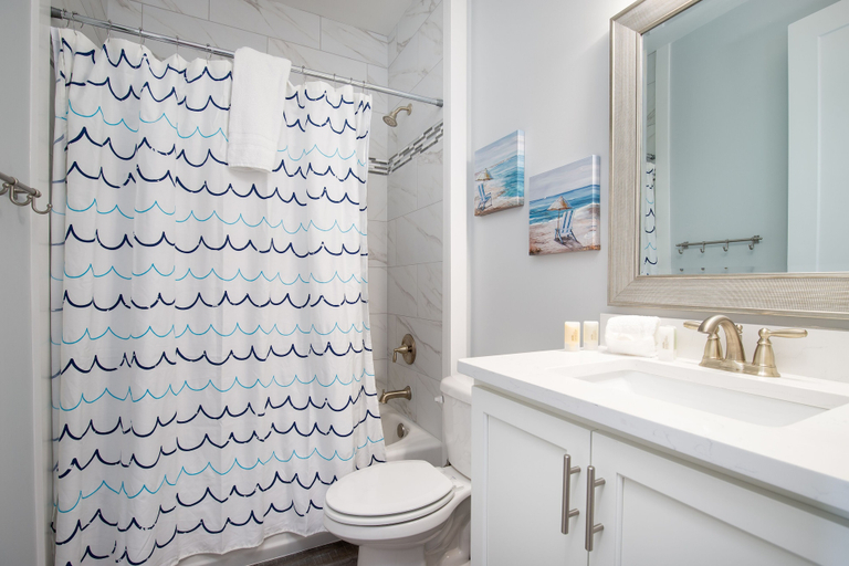 Bathroom, 601 Lyndell Ln - Pier Relaxation I, Bay