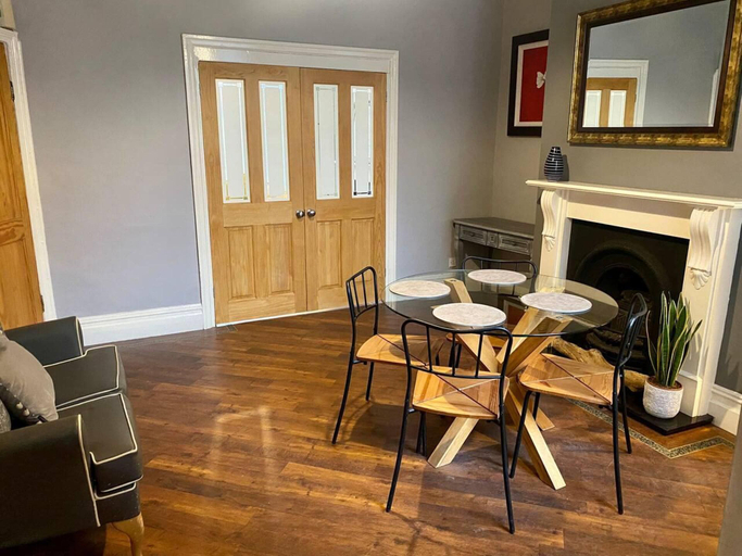 Others 4, Beautiful 3-bed House in Preston, Lancashire