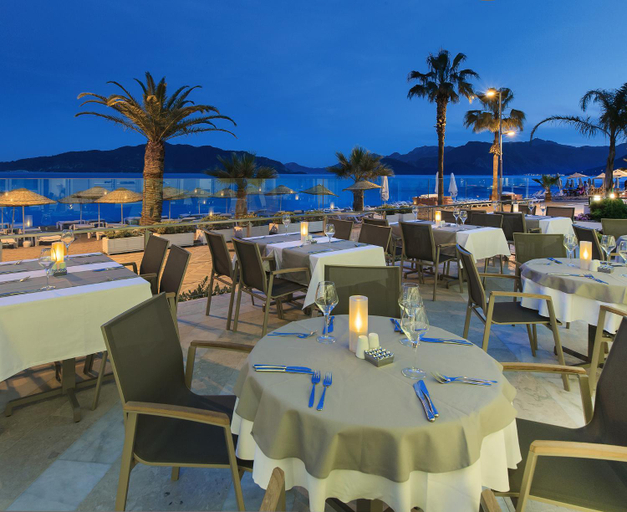 Food & Drinks 5, The Beachfront Hotel Adult Only 16 Plus, Marmaris
