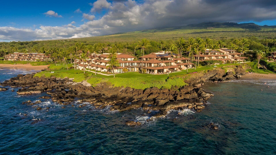 Exterior & Views 2, Makena Surf by Coldwell Banker Island Vacations, Maui
