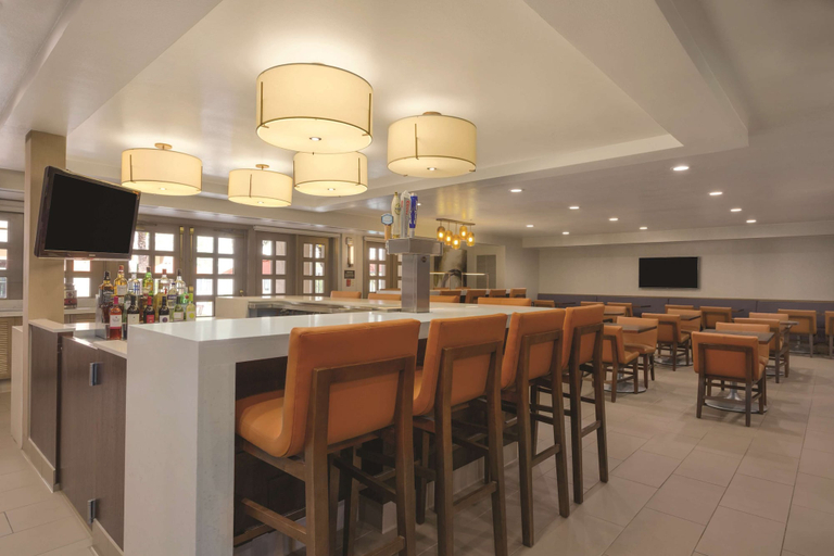 Food & Drinks 5, HYATT house Cypress/Anaheim, Orange