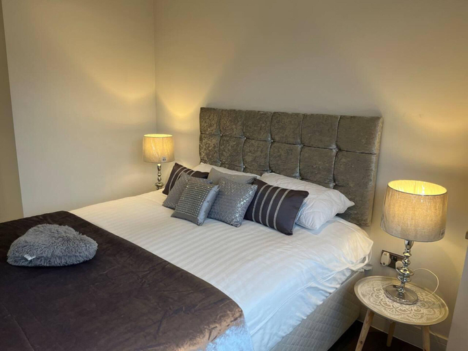 Bedroom 3, Luxury 2 Bed 2 Bath Apartment Central Location, Bournemouth