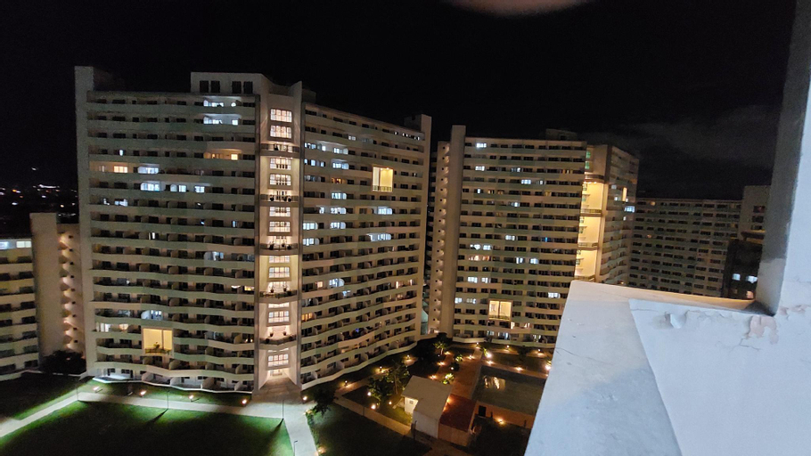 Condotel at The Residences Commonwealth, Quezon City