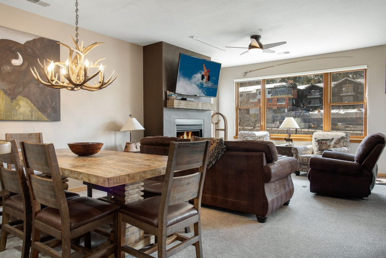 Dining, Canyon Run B203 3 Bedroom Condo by RedAwning, Eagle