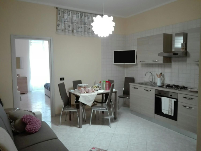 Others 4, Alpivida Home, Napoli