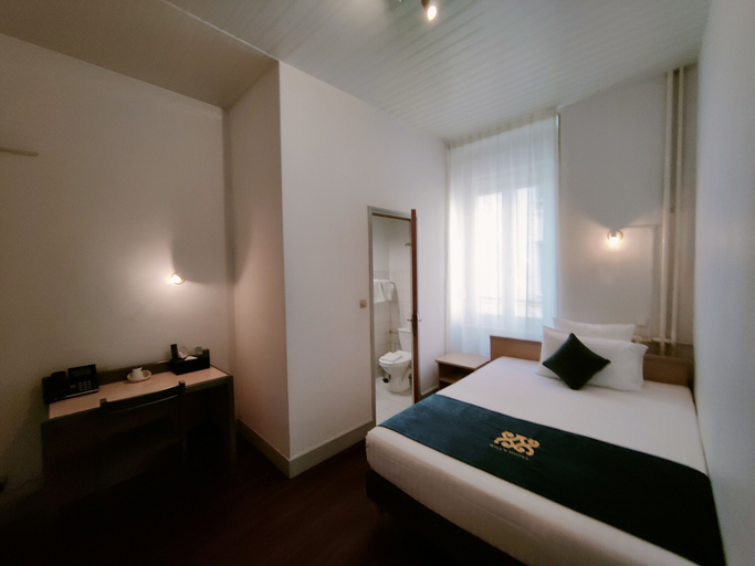 Bedroom 3, Will's Hotel, Aude