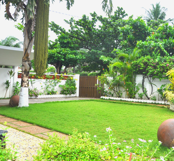 Others 2, Villa Ekabo, Cotonou