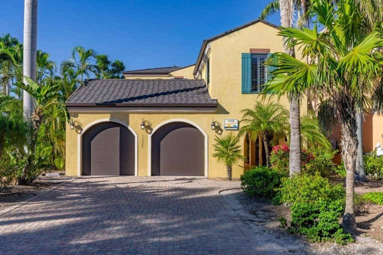 Exterior & Views 2, Villa Del Mar 5 Bedroom Home by RedAwning, Lee