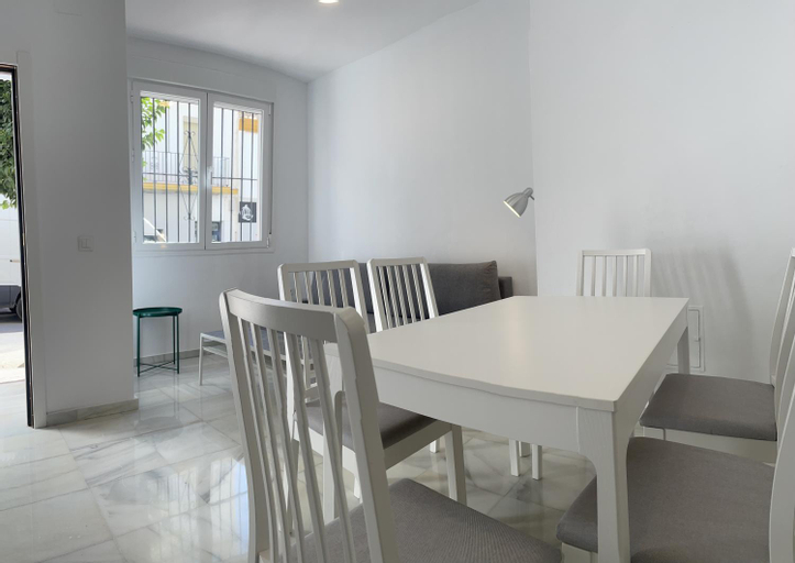 Dining Room 4