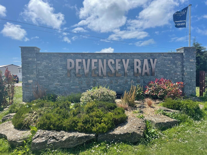 Exterior & Views 2, 27 Tower View Pevensey Bay Holiday Park Beach, East Sussex