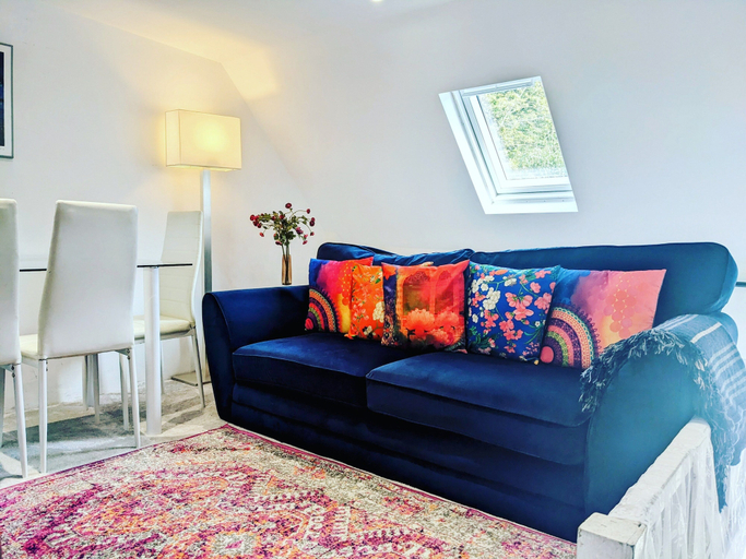 Others 4, Small 1-bed Apartment in London, London