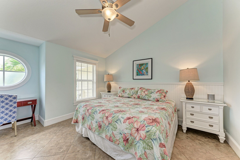 Bedroom 3, Starfish Cove managed by Beach Retreats, Manatee