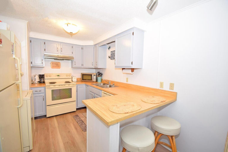 Private kitchen 3, Old Wharf 15 1 Bedroom Condo by RedAwning, Worcester