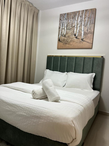 Room 3, Vacation Home in Damac Hills 2, Dubai