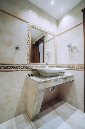 Bathroom 5, Villa Afrodita City Center
