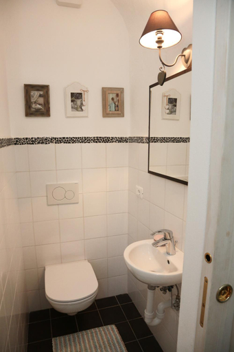 Bathroom 3, Il Convento sul Mare by Le Case di Tati, Imperia